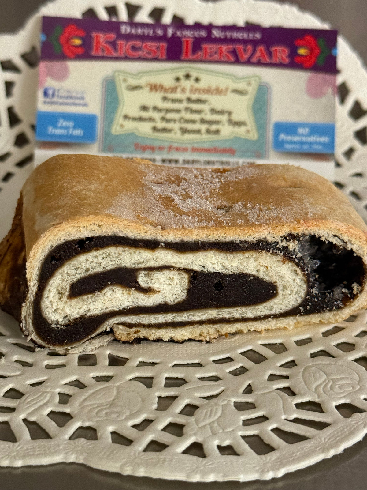 Kicsi (small) Lekvar Roll – Daryl’s Nutrolls