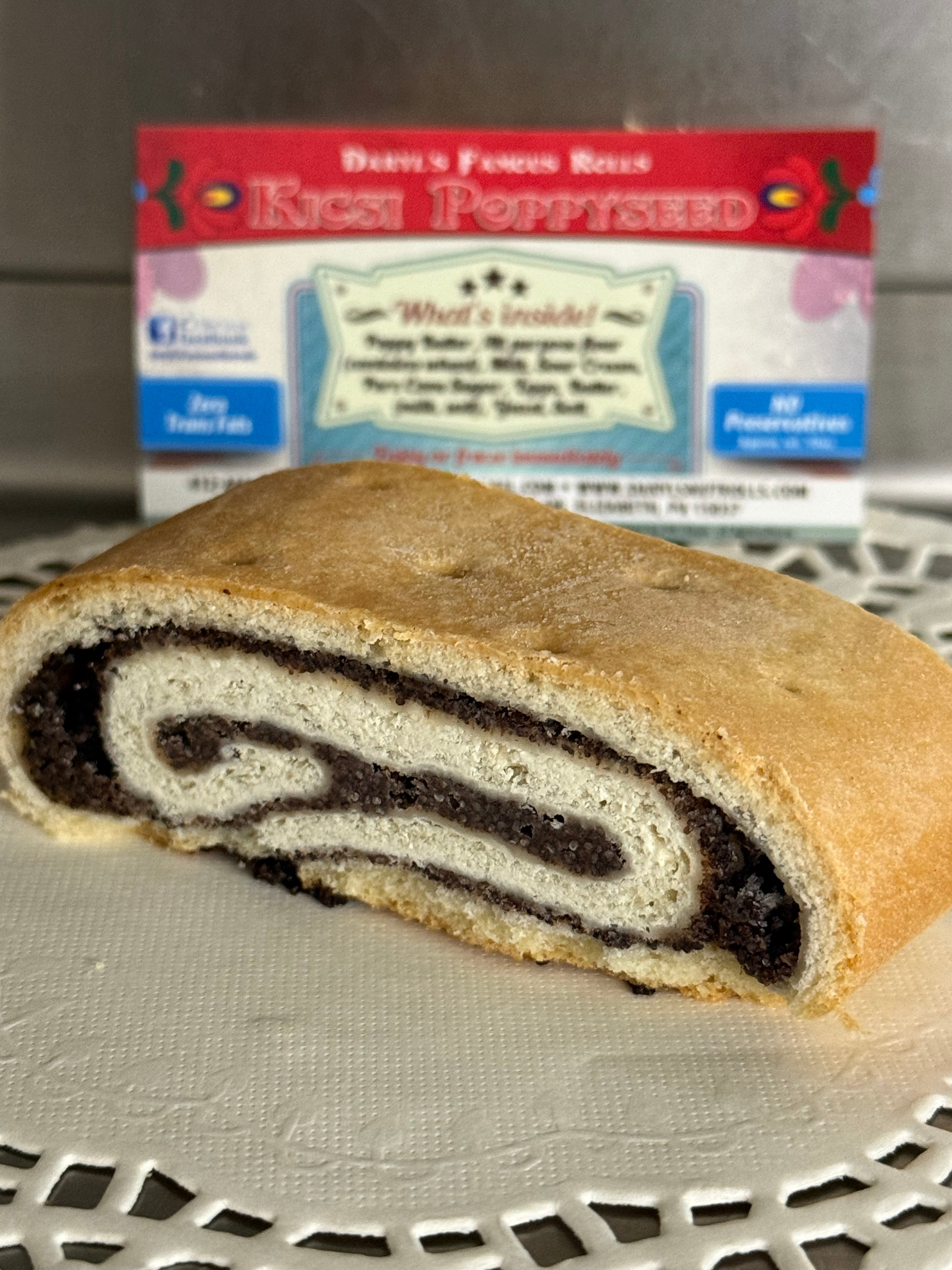 Kicsi (small) Poppyseed Roll